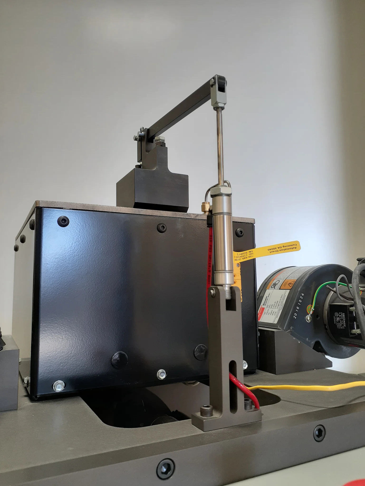 ACE M2R bullet casting machine