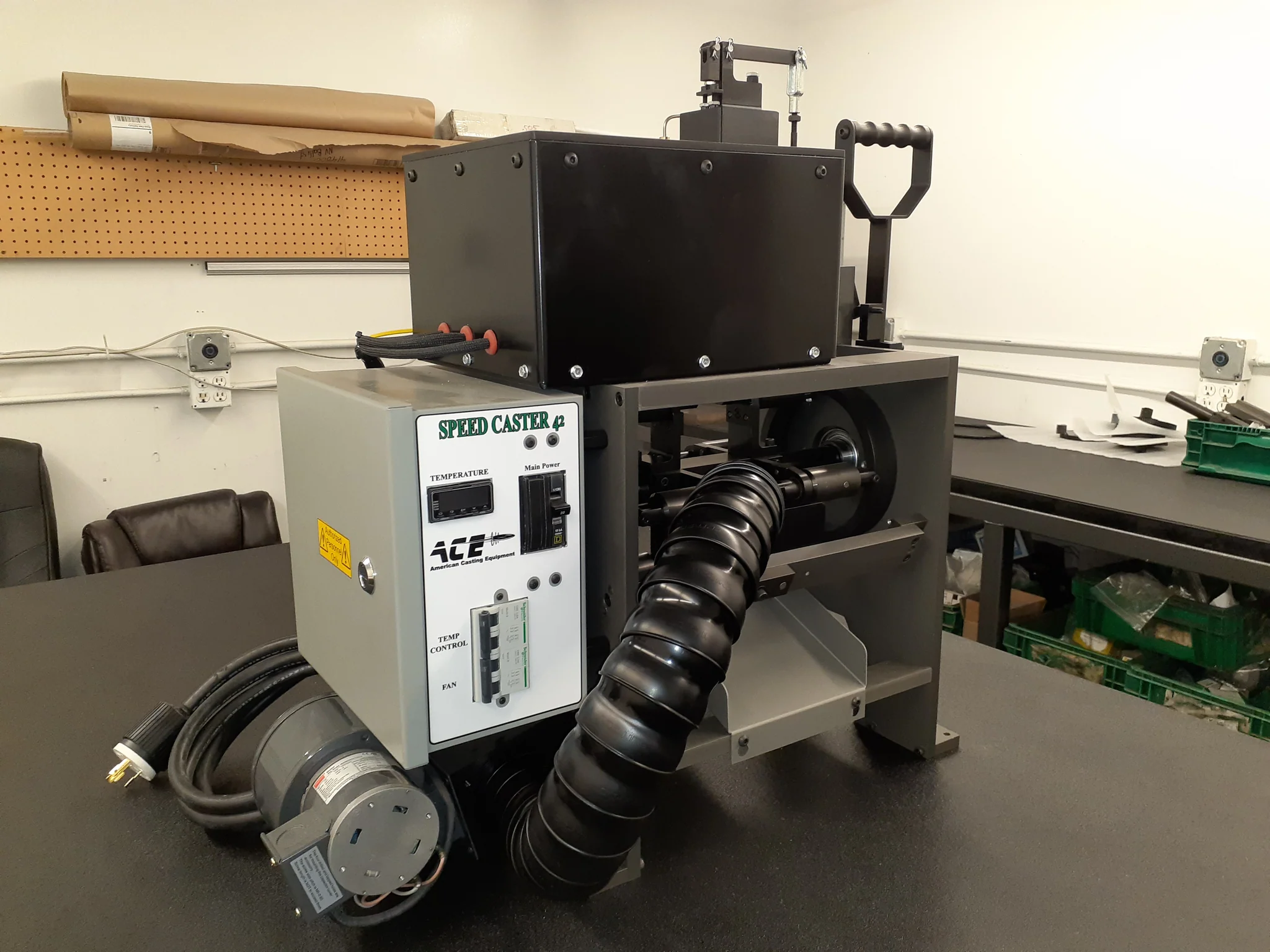 ACE Speed Caster bullet casting machine